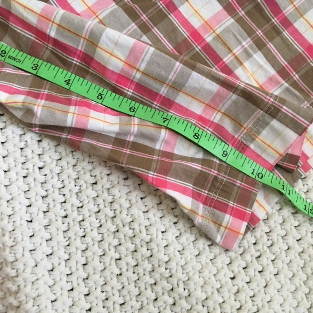 IZOD PERFORMX STRETCH GOLF SHORTS, WOMAN SIZE 14 TAN AND PINK. (15) - Picture 4 of 6